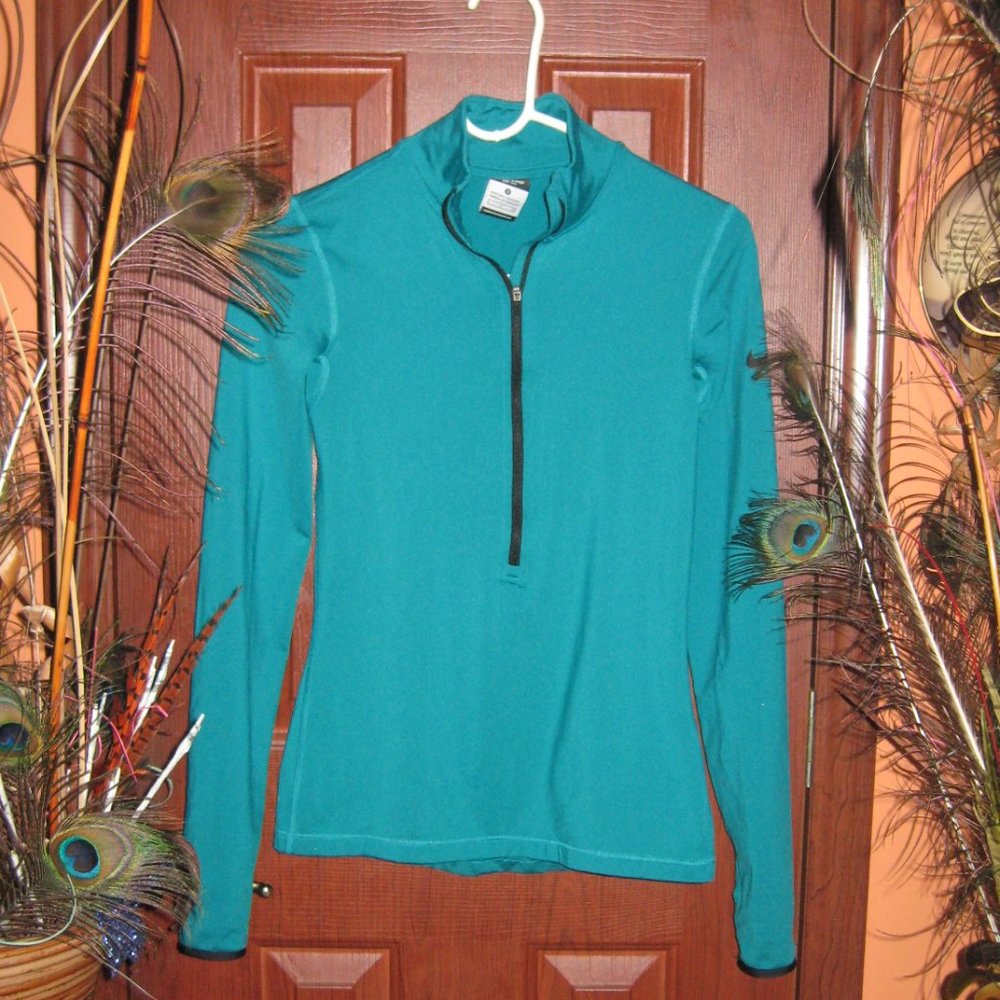 NIKE PULL OVER  COLOR TURQUOISE